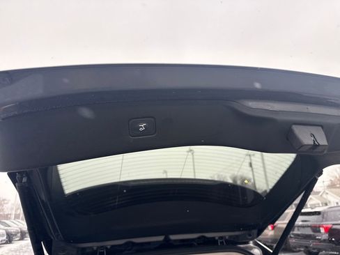 Used 2024 Ford Edge SEL w/ Convenience Package image 13