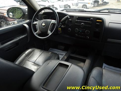Used 2013 Chevrolet Silverado 2500 LT w/ Interior Plus Package AWD/4WD image 15