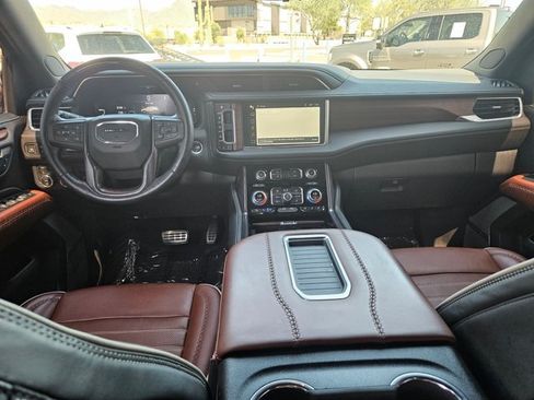 Used 2023 GMC Yukon Denali Ultimate AWD/4WD image 20