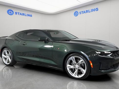 Certified 2020 Chevrolet Camaro LT RWD image 13