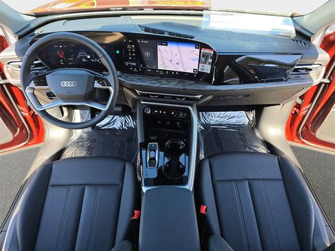 New 2025 Audi Q5 Premium image 9
