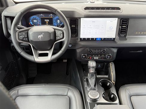 New 2025 Ford Bronco Badlands image 35