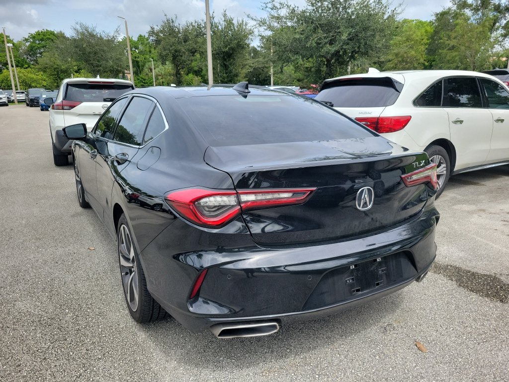 Used 2025 Acura TLX w/ Technology Package FWD image 6