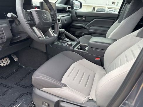 Used 2025 Toyota Tacoma SR5 image 16