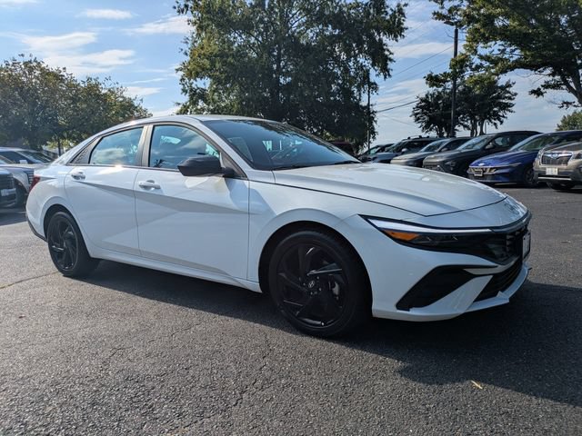 Certified 2026 Hyundai Elantra Sport FWD image 1