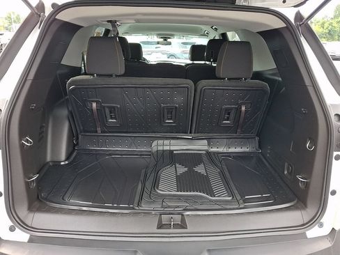 Used 2018 Chevrolet Traverse LS AWD/4WD image 28