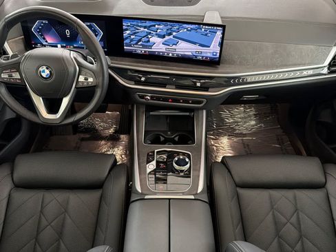 Used 2024 BMW X5 sDrive40i w/ Executive Package RWD image 3