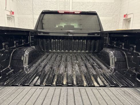 Used 2023 Chevrolet Silverado 1500 LT image 5