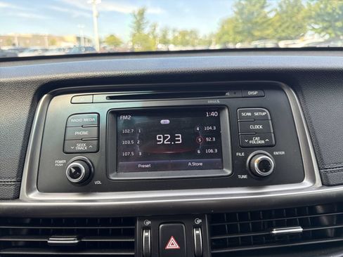Used 2016 Kia Optima LX FWD image 17