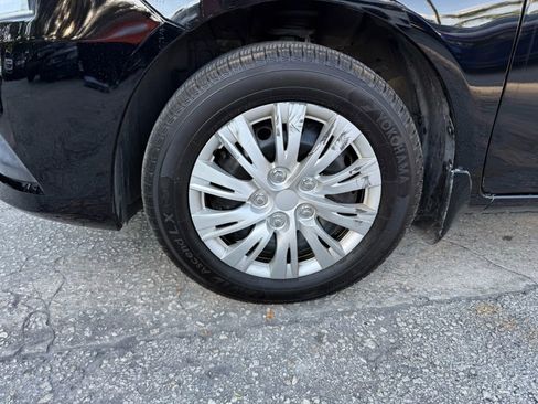 Used 2019 Nissan Versa S Plus image 21