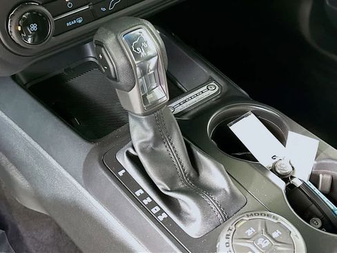 New 2025 Ford Bronco Base image 18