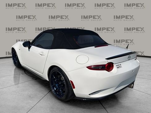 Used 2021 MAZDA MX-5 Miata Sport w/ Appearance Package image 3