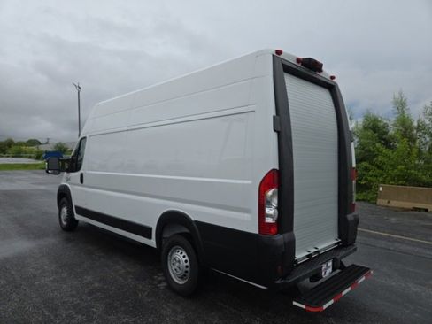 Used 2024 RAM ProMaster 3500 w/ Delivery Van Package image 3