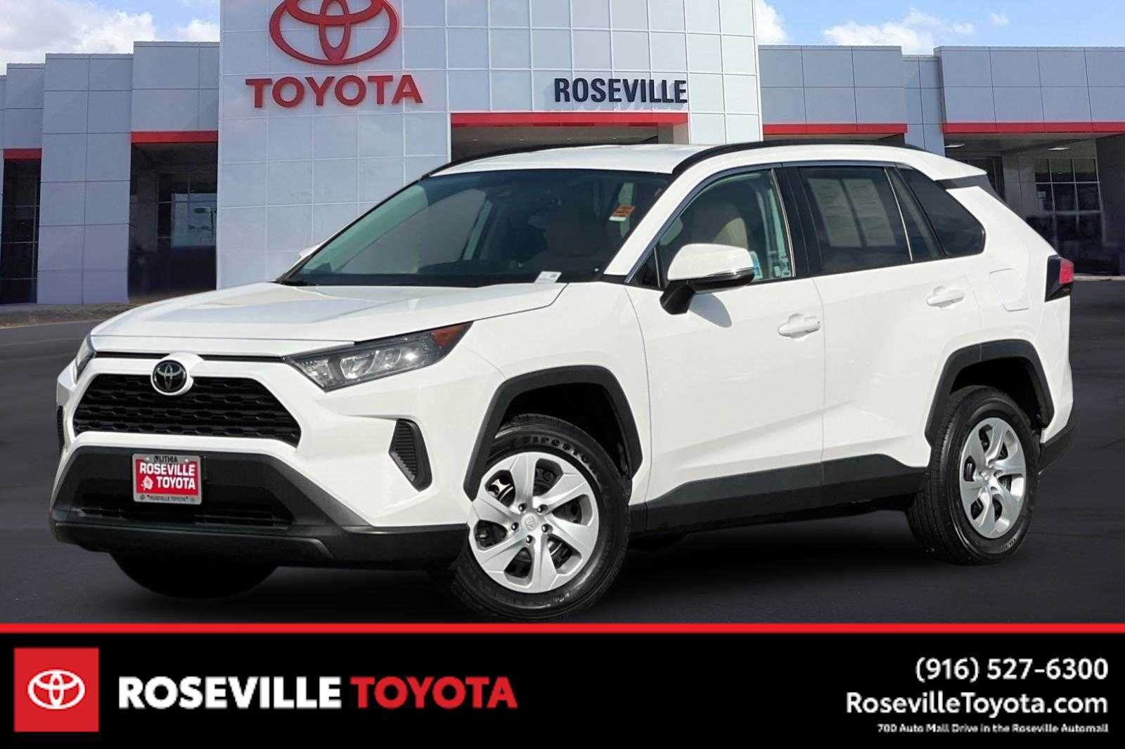 Certified 2021 Toyota RAV4 LE FWD image 1
