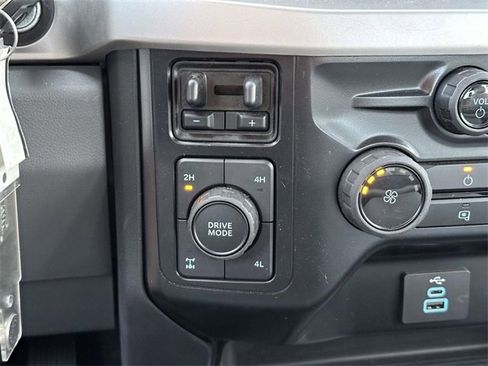 Used 2024 Ford F350 XL w/ FX4 Off-Road Package image 12