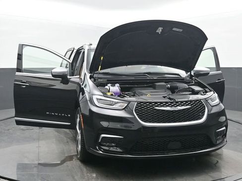 New 2026 Chrysler Pacifica Pinnacle image 54