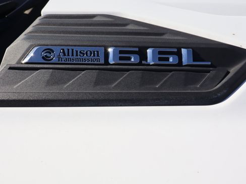 Certified 2024 Chevrolet Silverado 2500 Custom w/ Custom Value Package image 12