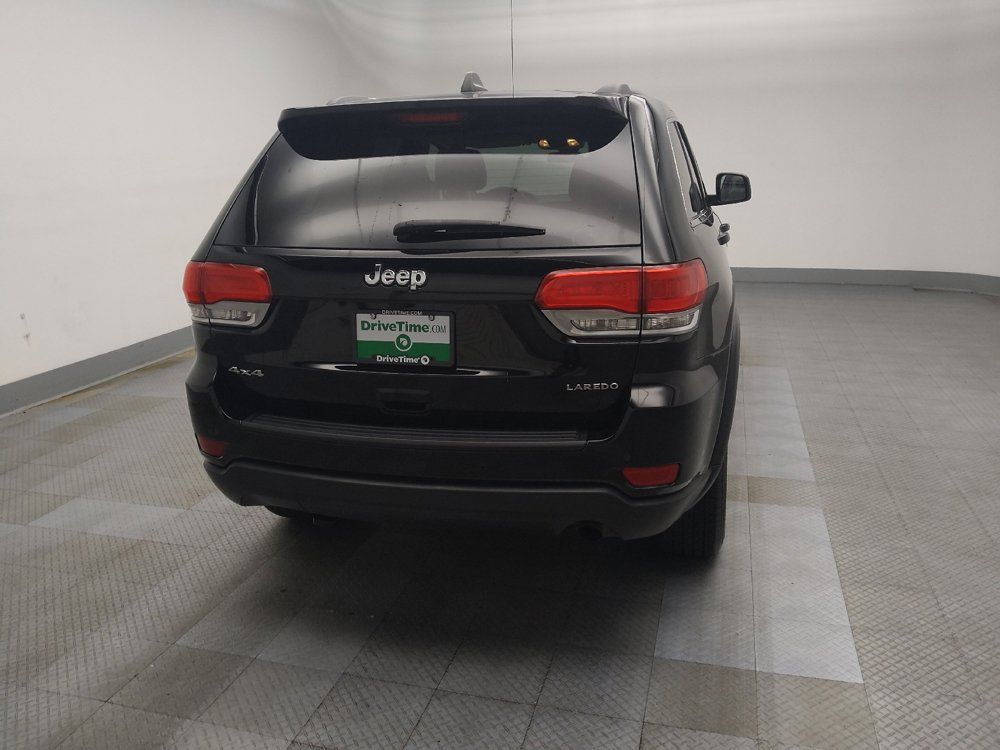 Used 2019 Jeep Grand Cherokee Laredo AWD/4WD image 7