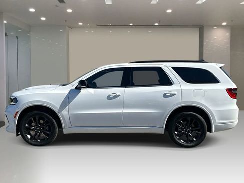 Used 2023 Dodge Durango GT AWD/4WD image 2