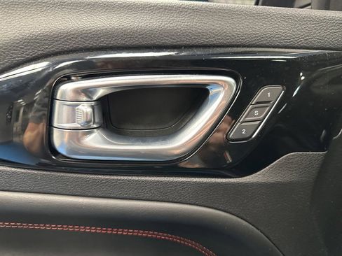 Used 2022 Jeep Compass Trailhawk w/ Trailhawk Elite Group image 24