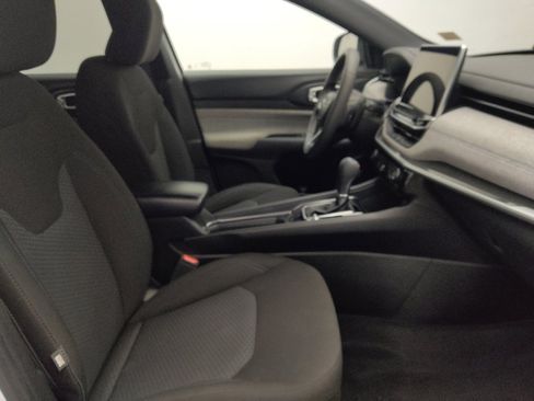 Used 2023 Jeep Compass Sport AWD/4WD image 21
