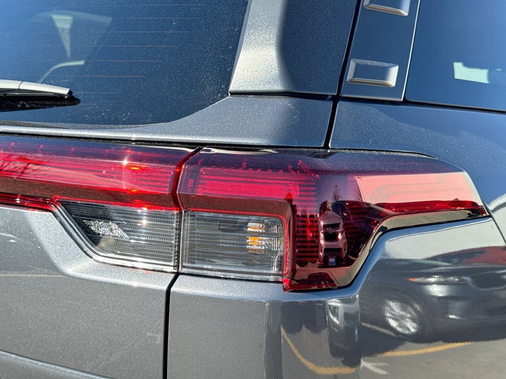 Used 2026 Subaru Outback Limited AWD/4WD image 34