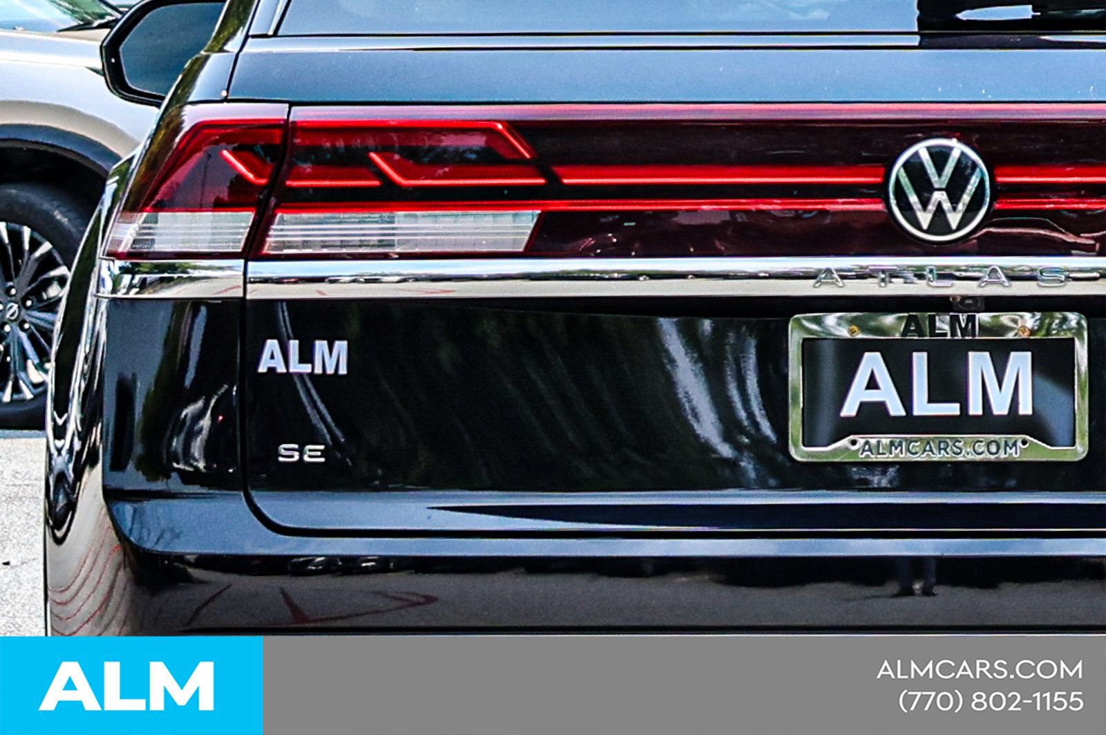 Used 2025 Volkswagen Atlas Cross Sport SE FWD image 13