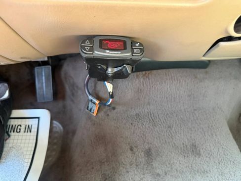 Used 2000 Ford F350 2WD Crew Cab Super Duty image 15