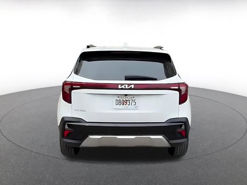 Used 2025 Kia Seltos S FWD image 12