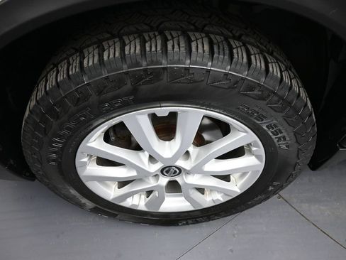 Used 2019 Nissan Rogue S w/ Special Edition Package image 14