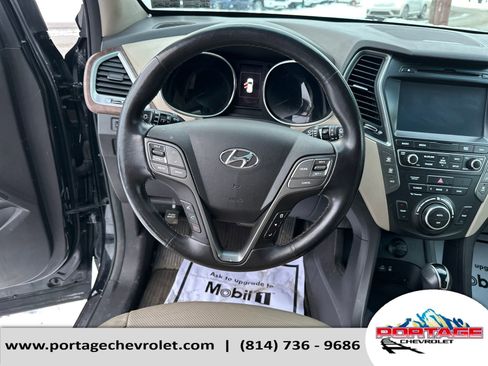 Used 2017 Hyundai Santa Fe SE image 15