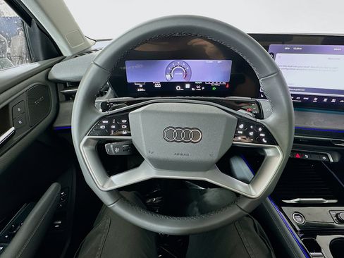 New 2026 Audi Q3 quattro 2.0T AWD/4WD image 11