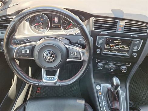 Used 2016 Volkswagen GTI Autobahn image 11