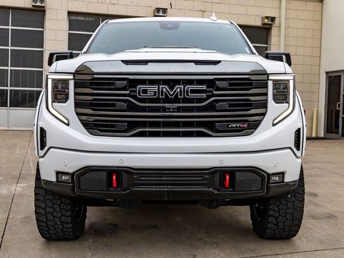 Used 2023 GMC Sierra 1500 AT4 w/ AT4 Premium Package image 2