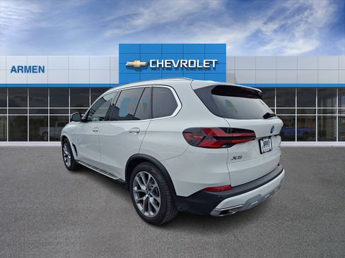 Used 2025 BMW X5 xDrive50e image 5