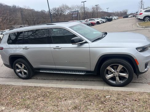 Used 2021 Jeep Grand Cherokee L Limited image 4