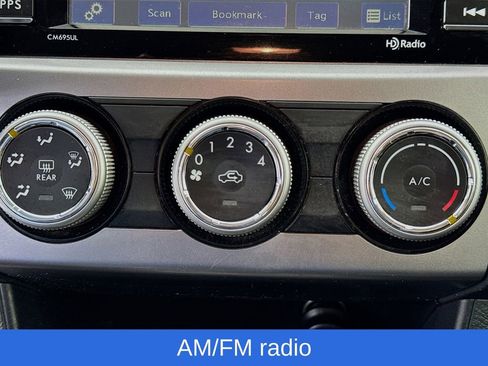 Used 2017 Subaru Crosstrek 2.0i Premium image 18