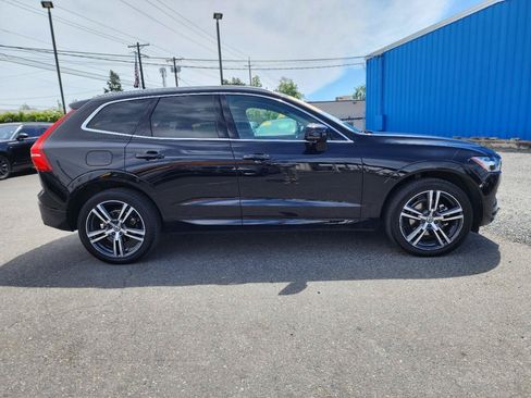Used 2019 Volvo XC60 T5 Momentum w/ Premium Package AWD/4WD image 5