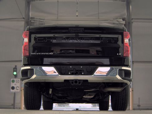 Certified 2024 Chevrolet Silverado 1500 LT AWD/4WD image 10