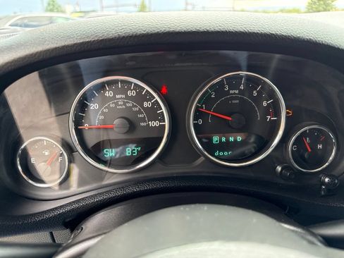 Used 2015 Jeep Wrangler Unlimited Sport w/ Quick Order Package 24S AWD/4WD image 13