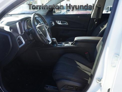 Used 2015 Chevrolet Equinox LT w/ Driver Convenience Package image 27