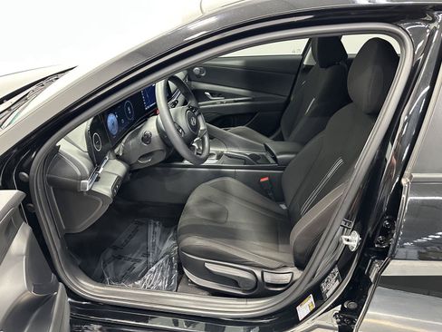 Certified 2024 Hyundai Elantra SEL FWD image 11