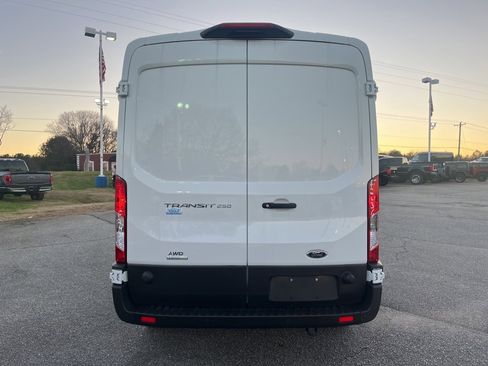 New 2024 Ford Transit 250 148 Medium Roof Extended AWD image 6