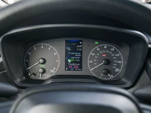 Used 2025 Toyota Corolla Cross AWD Hybrid image 23