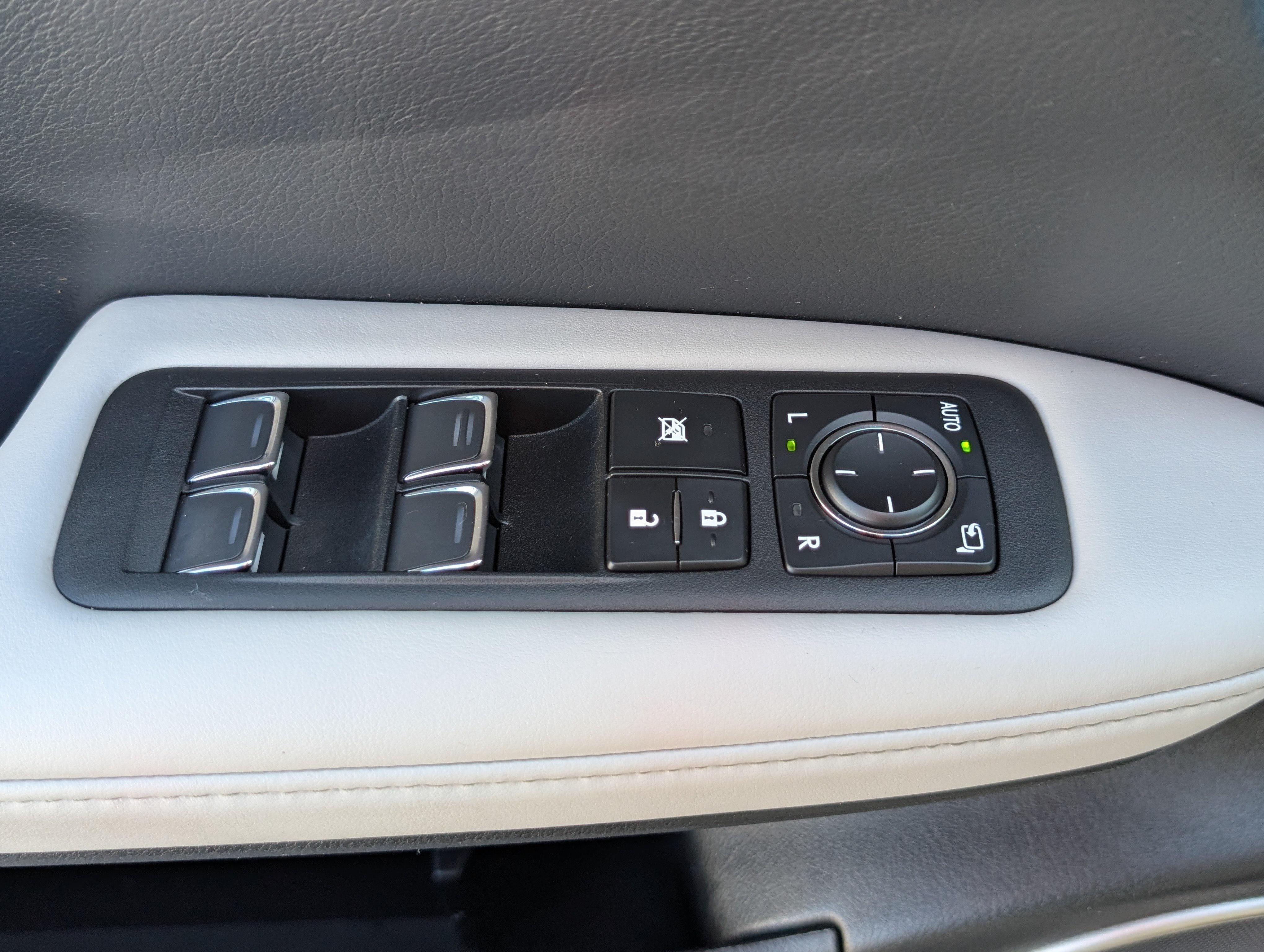 Used 2019 Lexus RX 450h F Sport AWD/4WD image 21