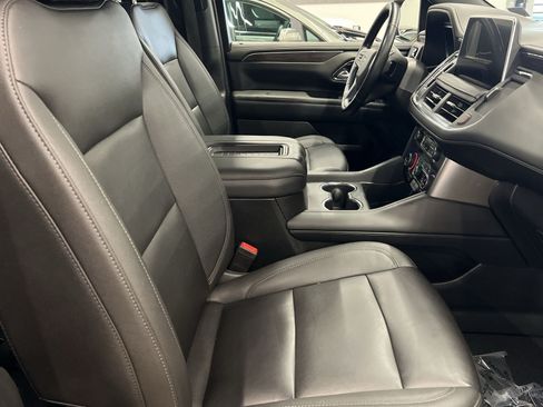 Used 2022 Chevrolet Tahoe Z71 w/ Luxury Package AWD/4WD image 24