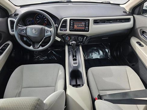 Used 2020 Honda HR-V LX image 17