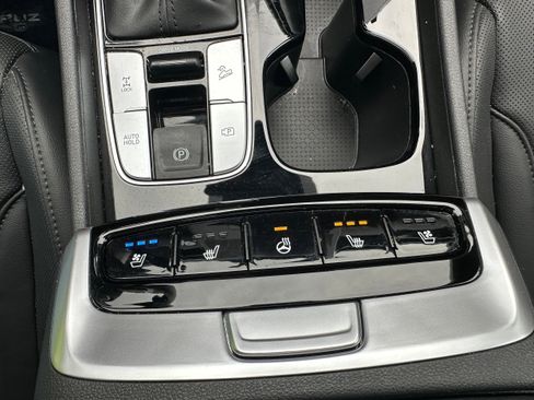 Used 2023 Hyundai Santa Cruz Limited image 33