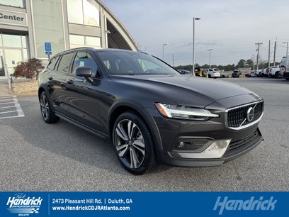 Used 2025 Volvo V60 B5 Cross Country Plus
