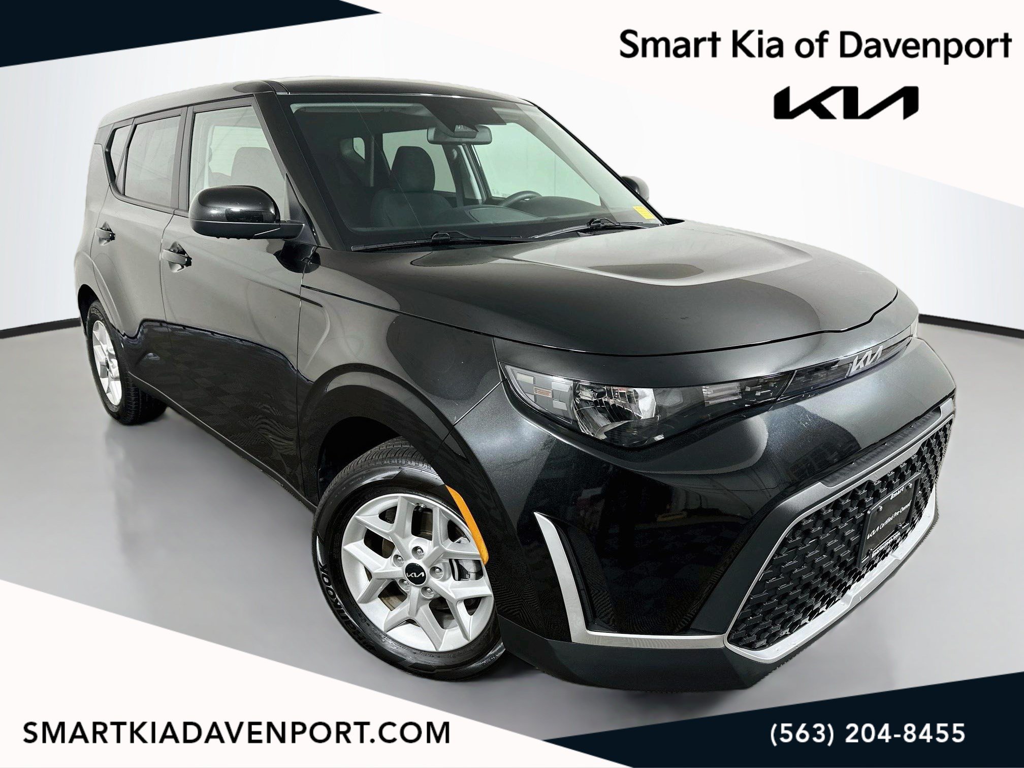 Certified 2025 Kia Soul LX w/ LX Technology Package FWD image 1
